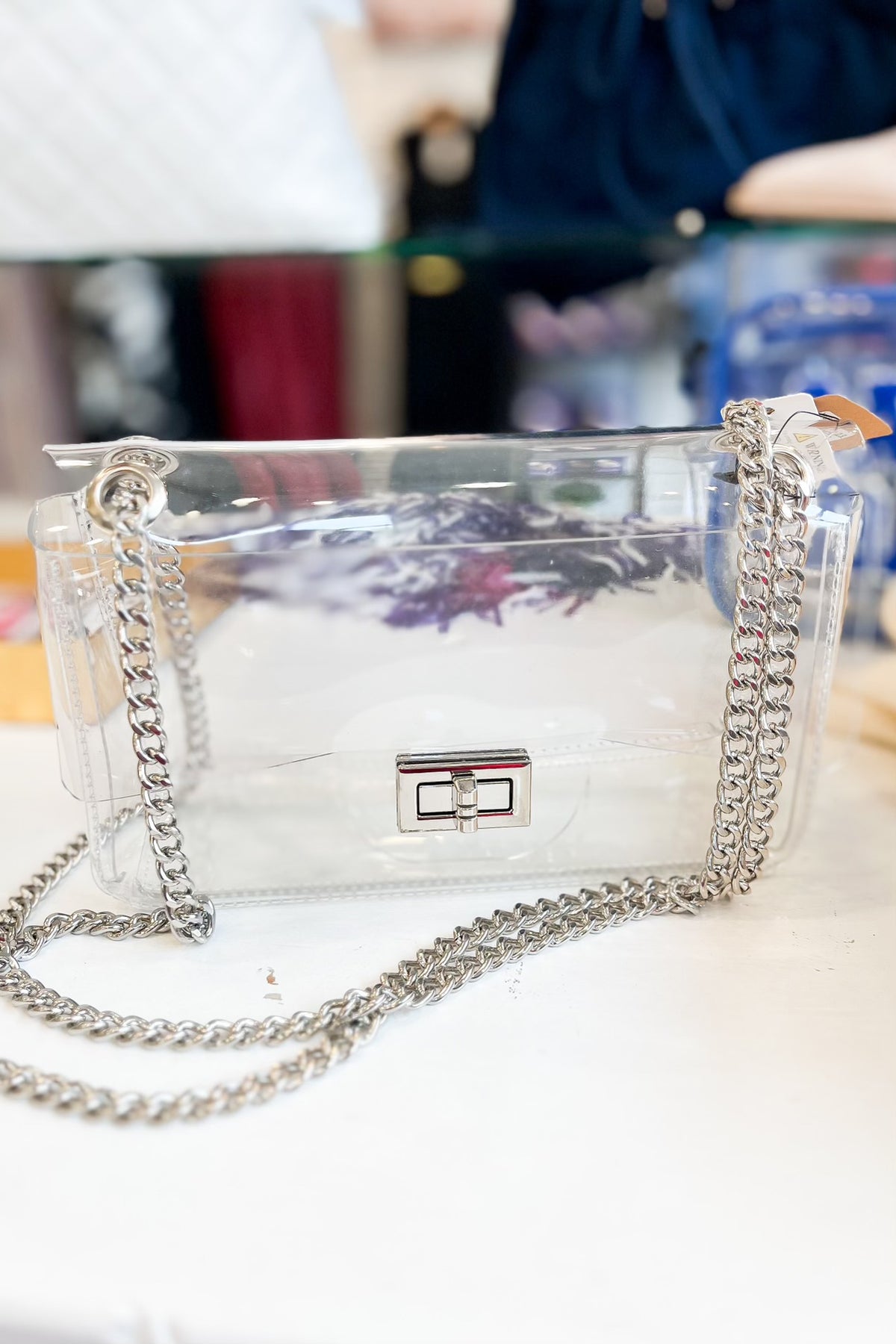 CLEAR CROSSBODY PURSE WITH SILVER CHAIN